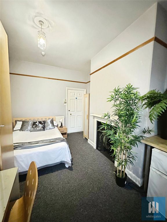 Property photo 3 of 8 Picture No. 38