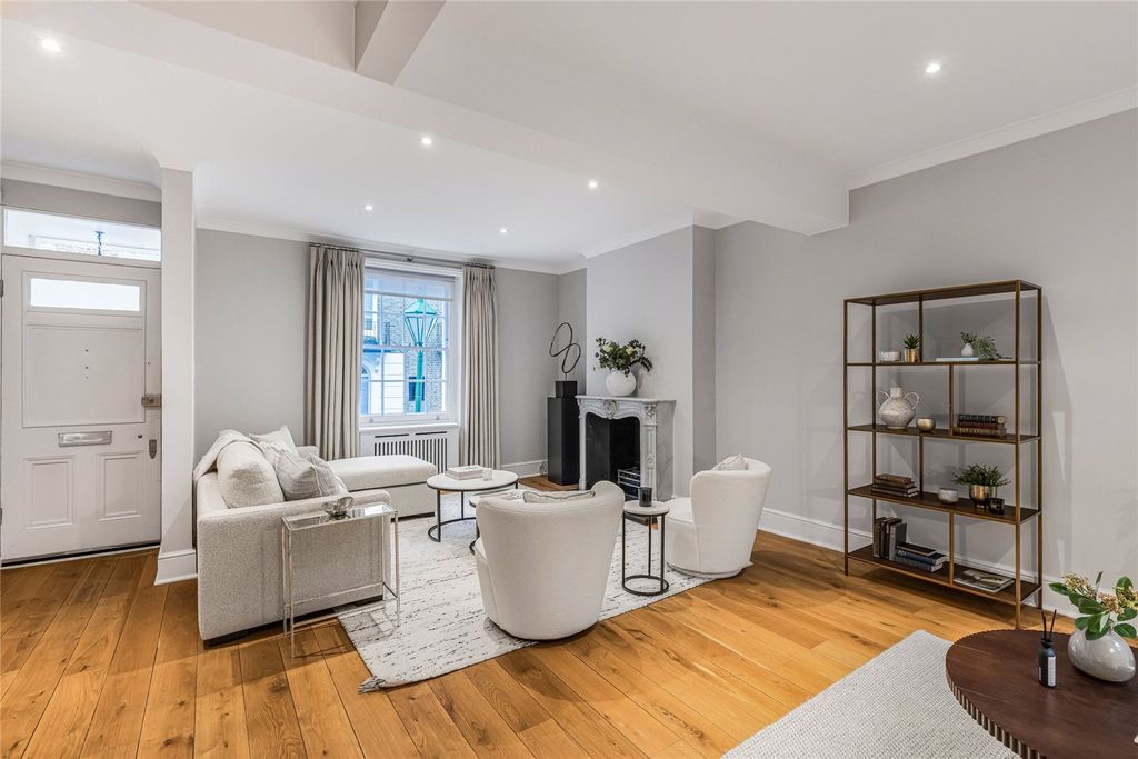 Property photo 3 of 34 Picture No. 02