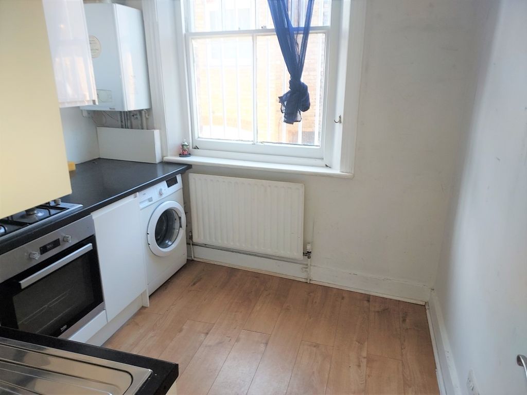 Property photo 3 of 5