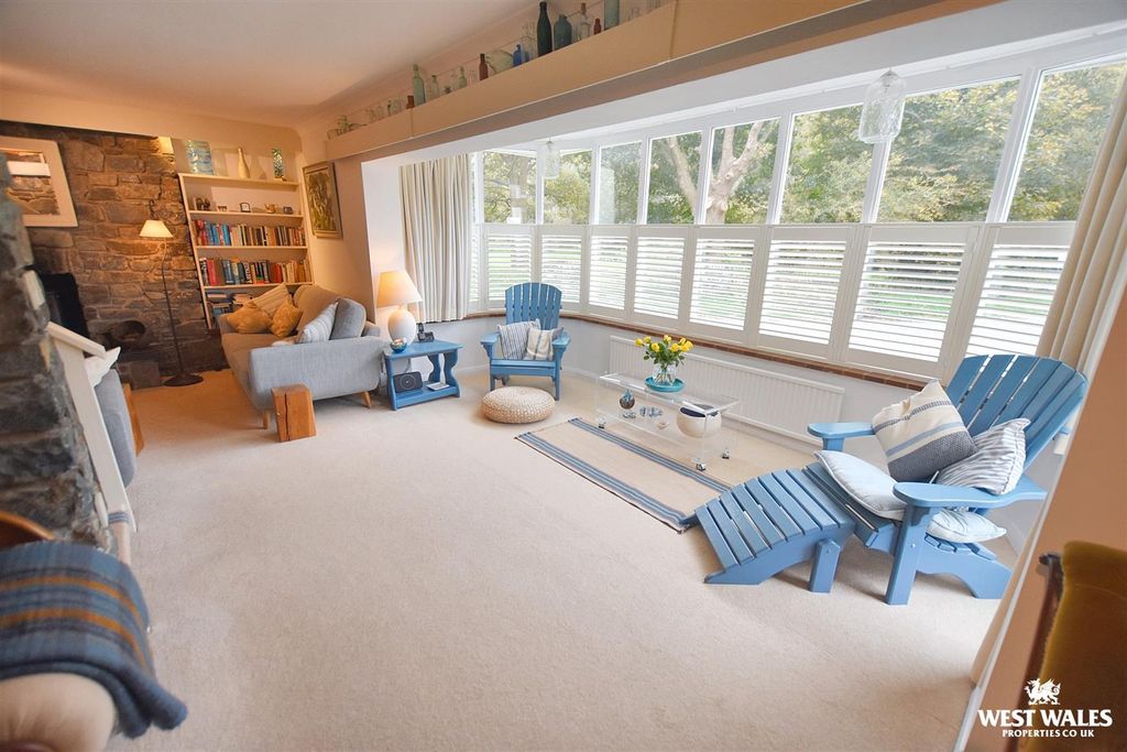 Property photo 3 of 39 13 (65).Jpg