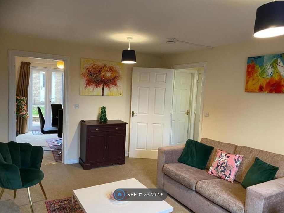 Property photo 3 of 35