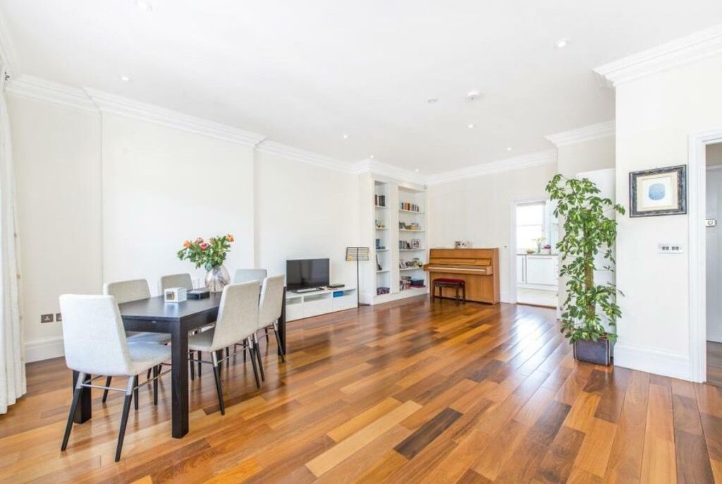 Property photo 2 of 5