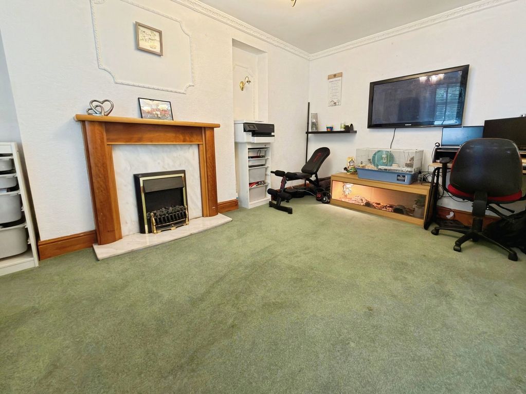 Property photo 3 of 40