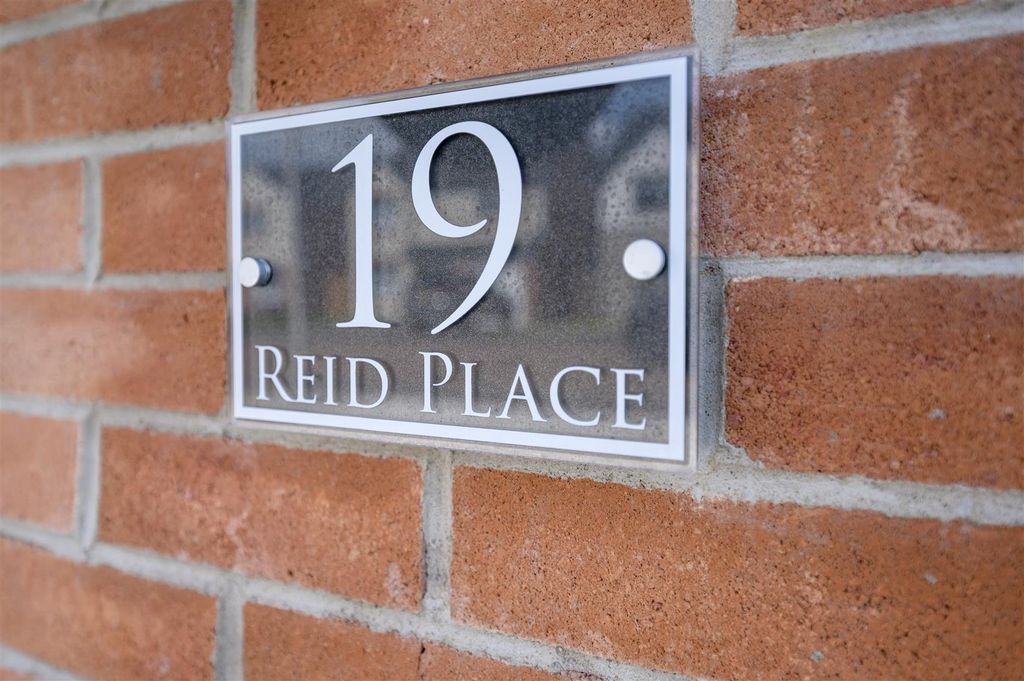 Property photo 3 of 35 19Reidstreet004.Jpg