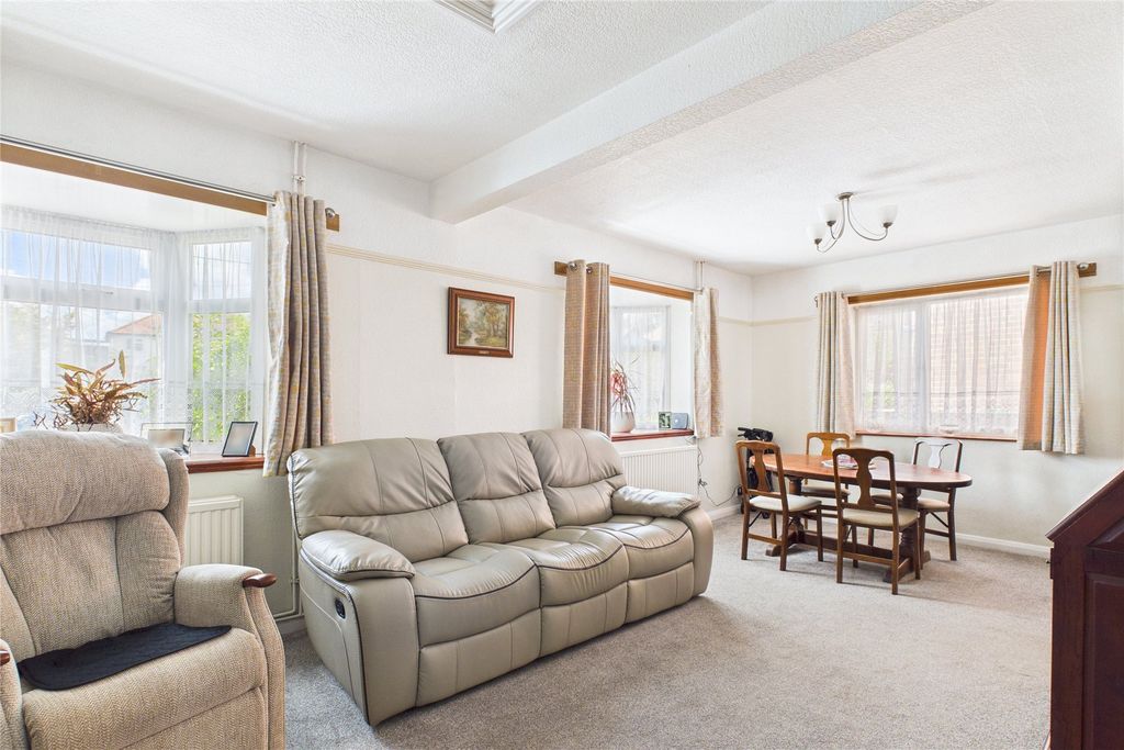 Property photo 2 of 11 Picture No. 16