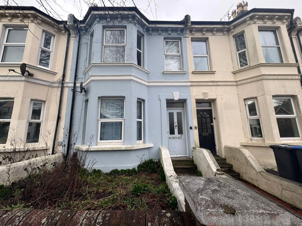 Property photo 1 of 1 External