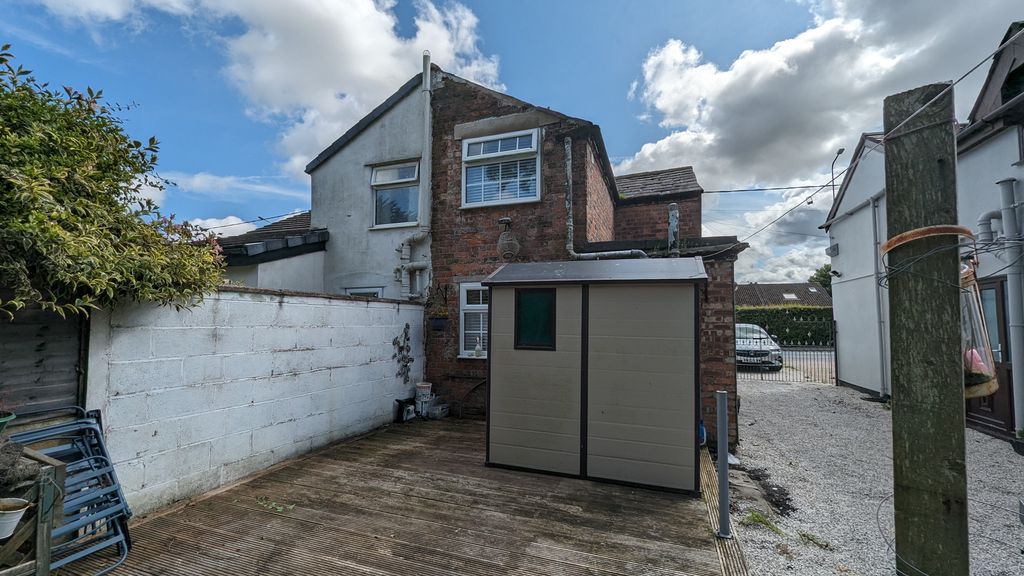 Property photo 2 of 11