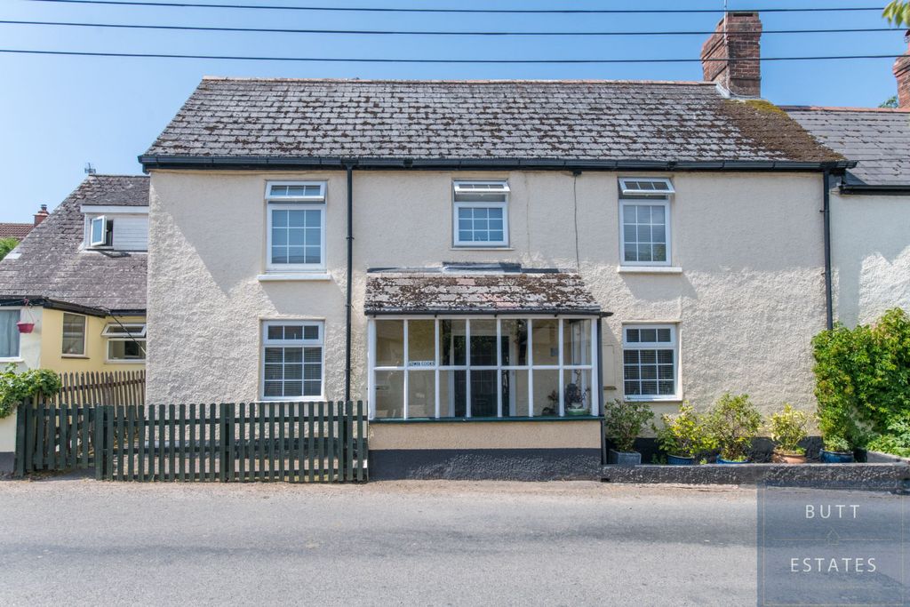 Property photo 1 of 18