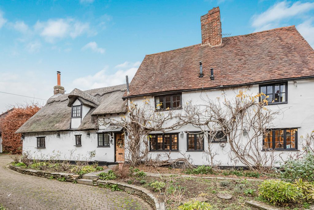 Property photo 1 of 39 Front