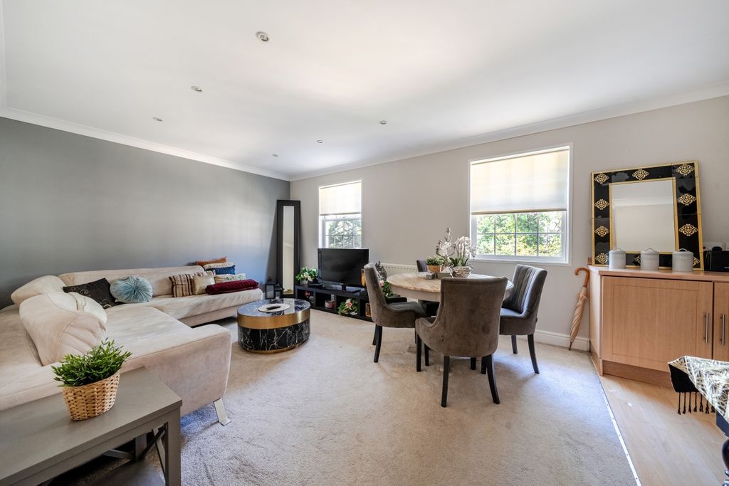 Additional image 20 of 6 bed detached house to rentBagshot Road, Ascot SL5