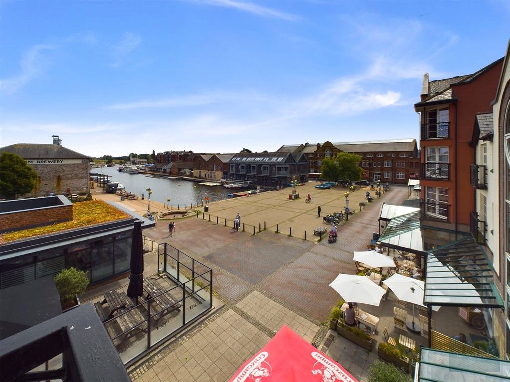 Property photo 2 of 11 Cam02563G0-Pr0091-St