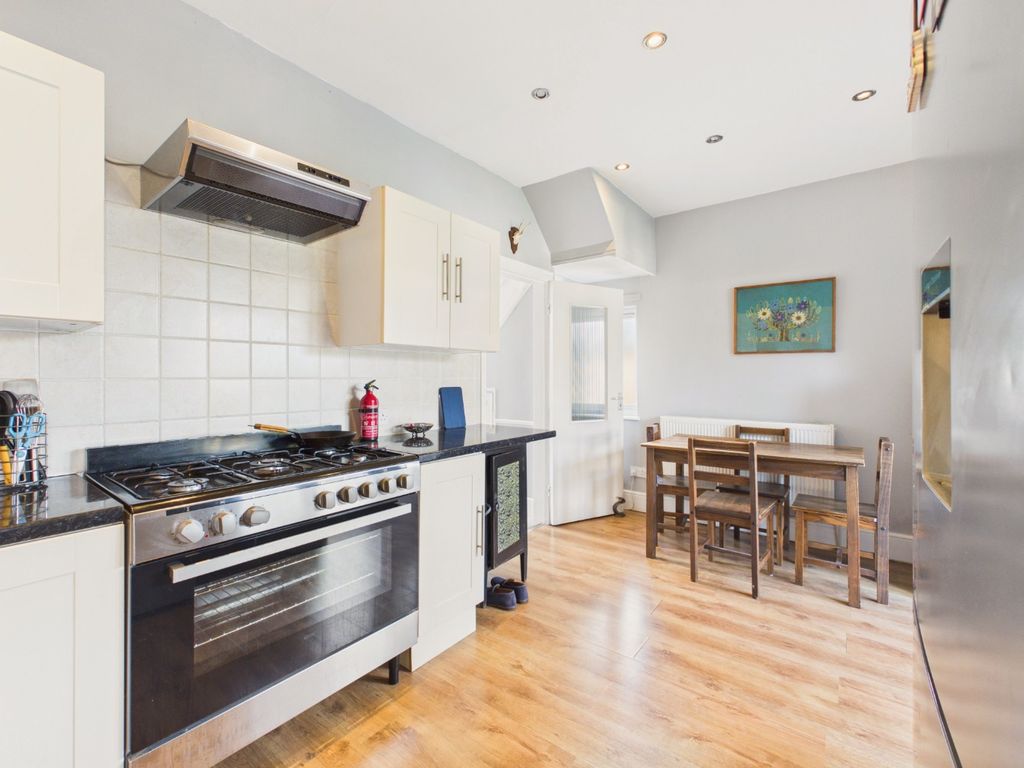Property photo 3 of 15 5336935