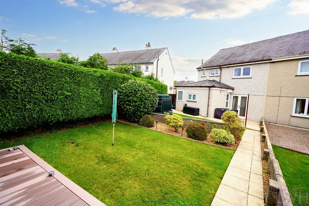 Property photo 3 of 19 Rear