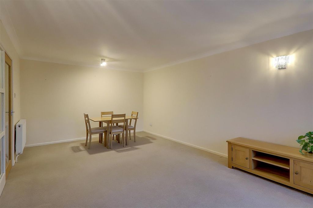 Property photo 3 of 11 Img_0350-Img_0352.Jpg