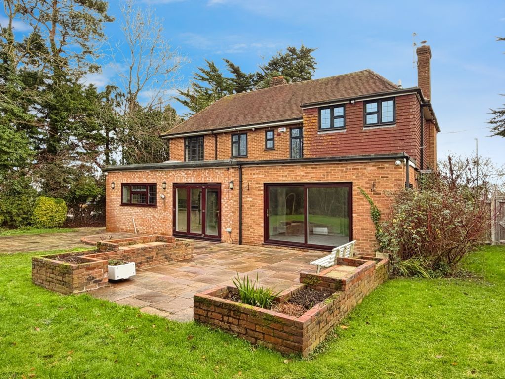 Property photo 2 of 23