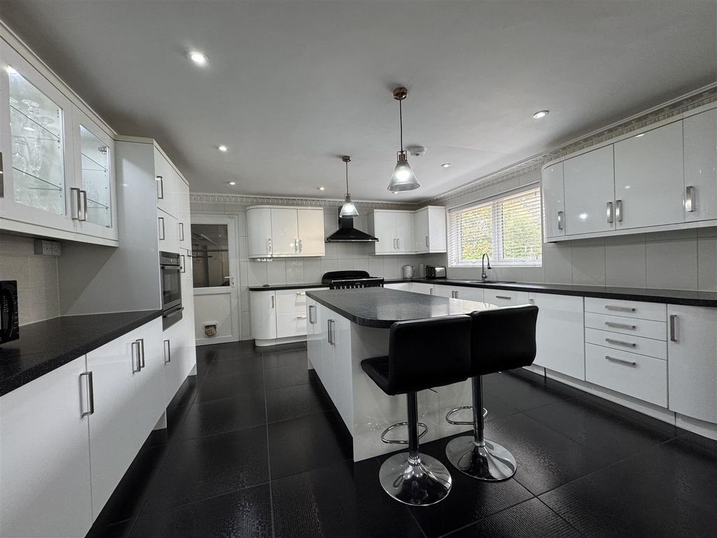 Property photo 3 of 34 Img_0114.Jpeg