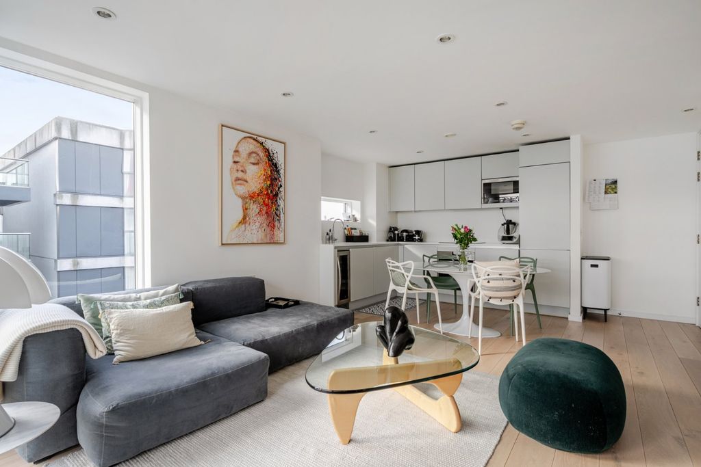 Property photo 3 of 16 Picture No. 07