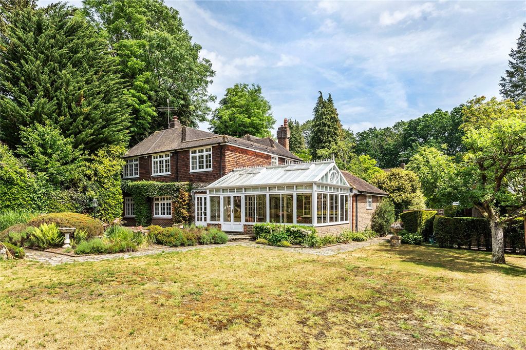 Property photo 1 of 61 Picture No. 14