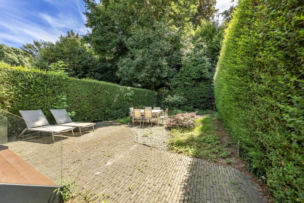 Property photo 3 of 21