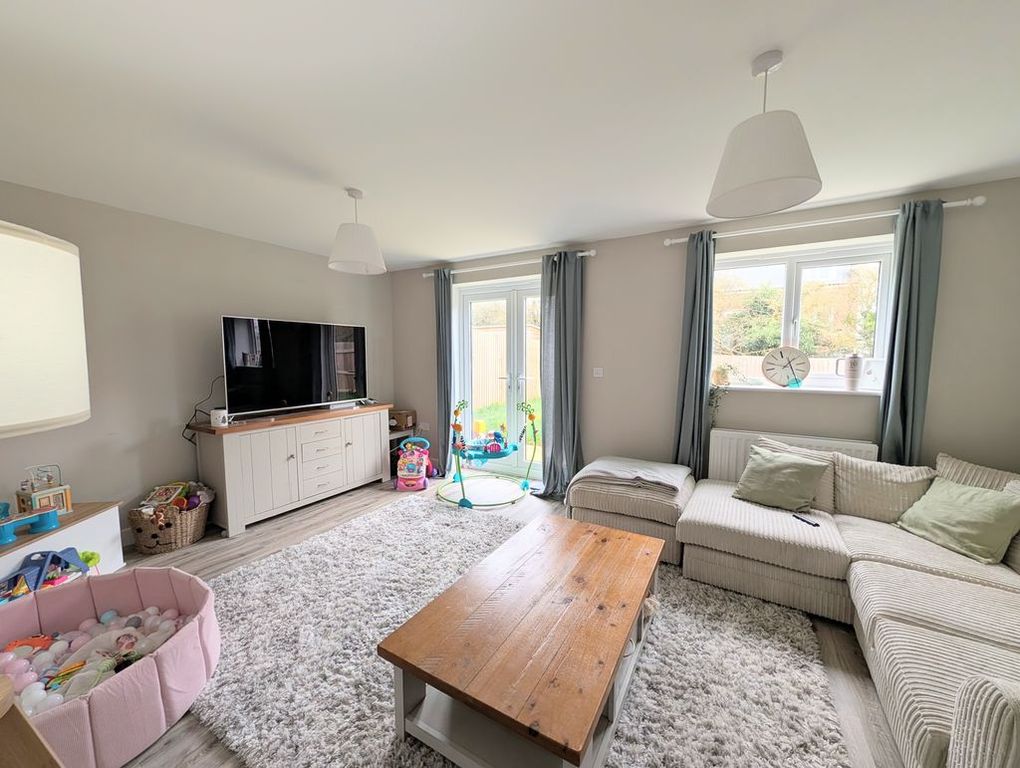 Property photo 3 of 15 Photo 4