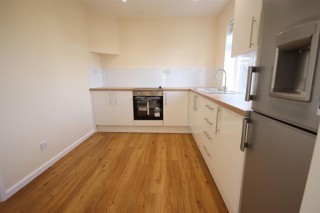 Property photo 3 of 17 Img_8853.Jpg