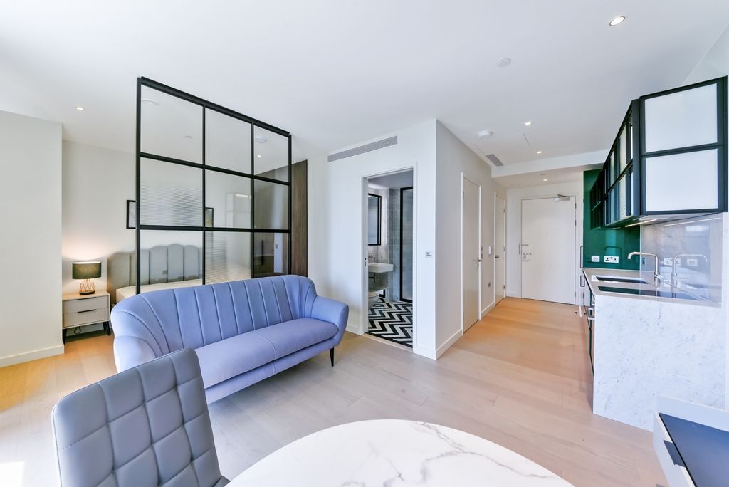 Property photo 2 of 8 Living