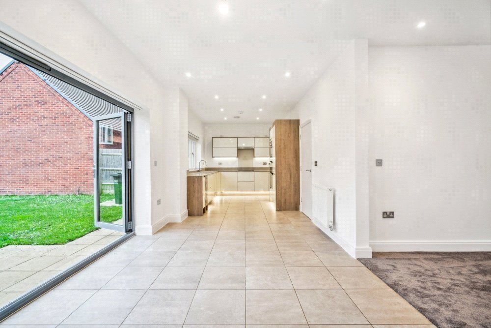 Property photo 3 of 12 The Hunsden