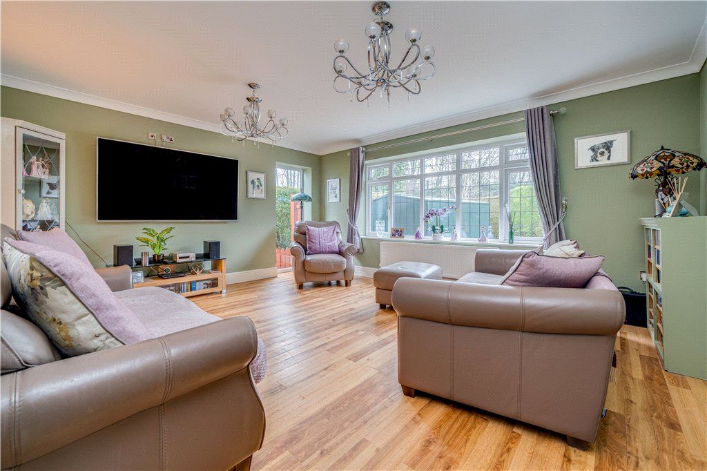 Property photo 2 of 22 Sitting Room