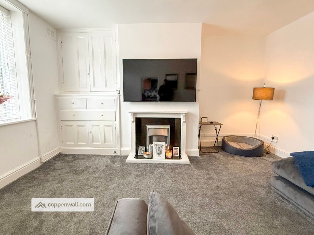 Property photo 3 of 11