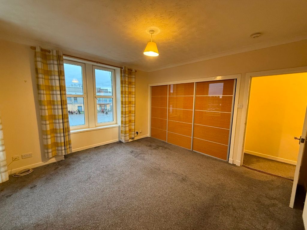 Property photo 3 of 8 Photo 3