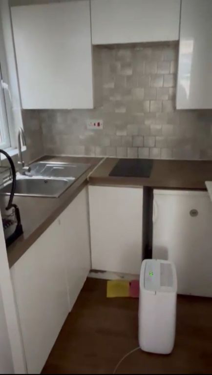 Property photo 3 of 3