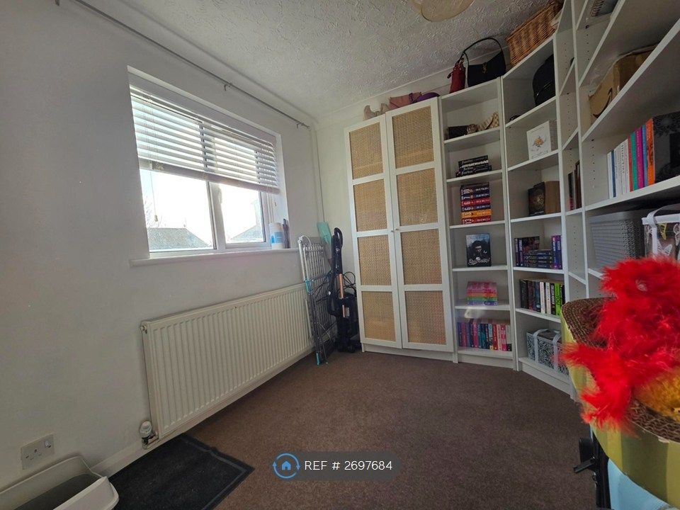 Property photo 3 of 5 2nd Bedroom