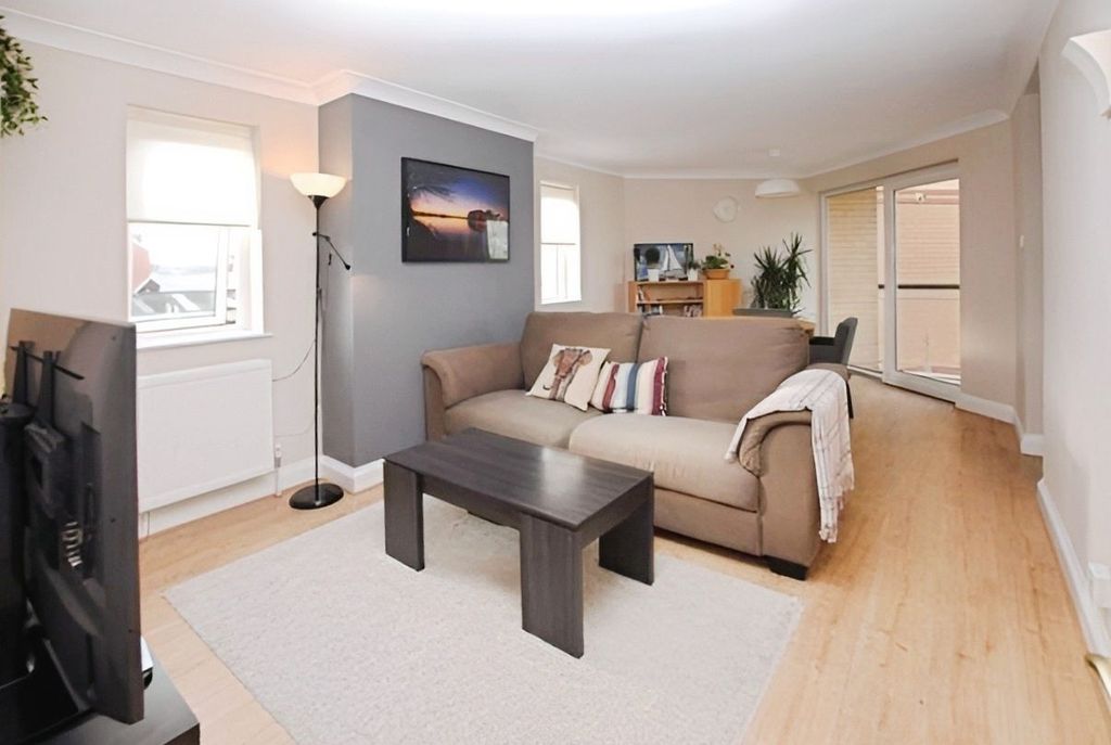 Property photo 2 of 15