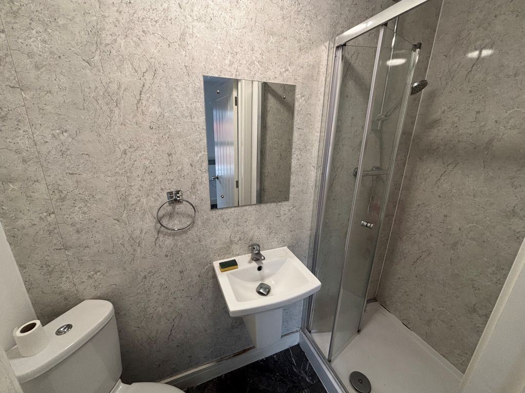 Property photo 3 of 6 Image