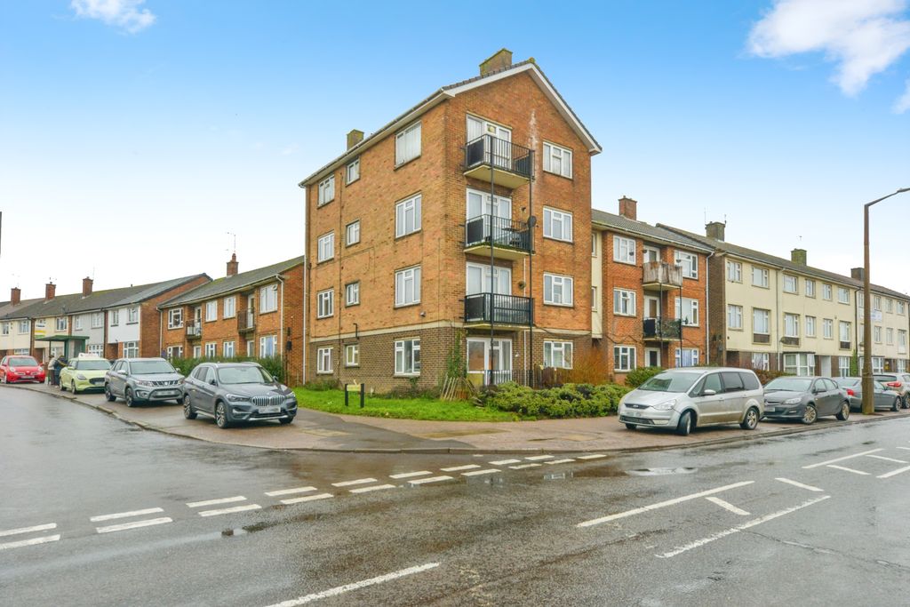 Property photo 1 of 12