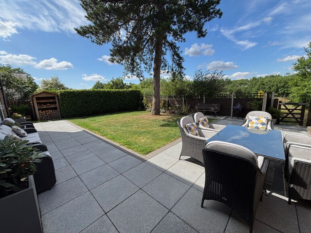 Property photo 1 of 13 Photo 13