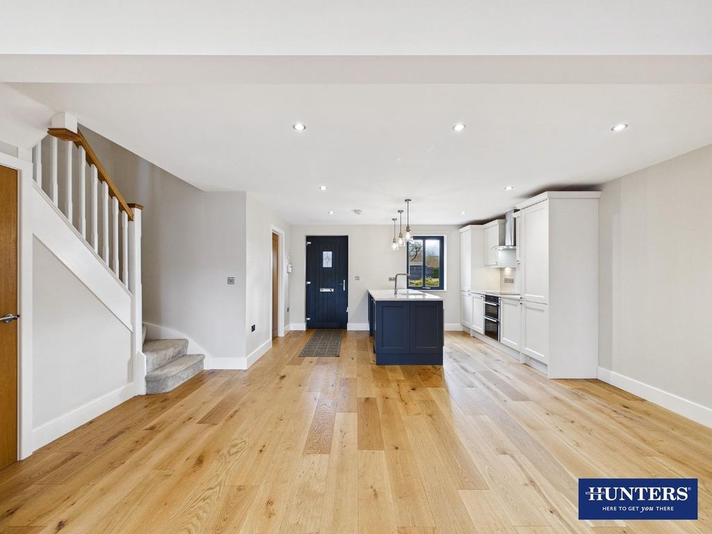 Property photo 3 of 26 Kitchen & Dining Area
