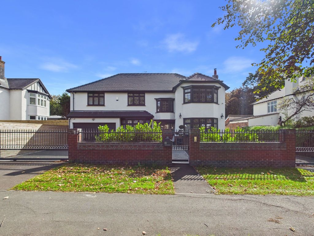 Property photo 2 of 38