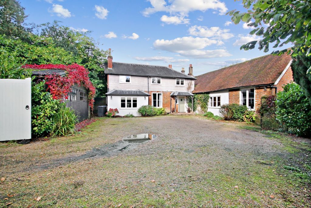 Property photo 1 of 40
