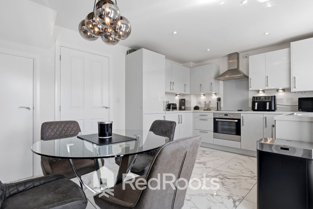Property photo 1 of 22 5116290