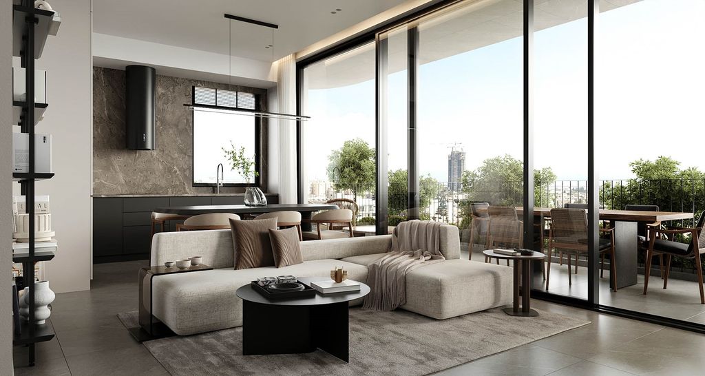 Property photo 3 of 11