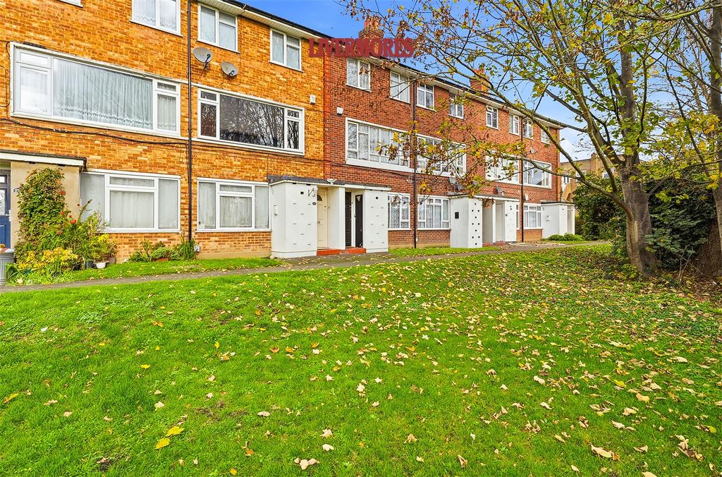 Property photo 1 of 13 Front