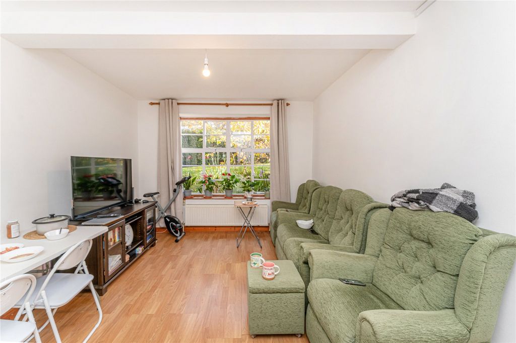 Property photo 3 of 9 Picture No. 12