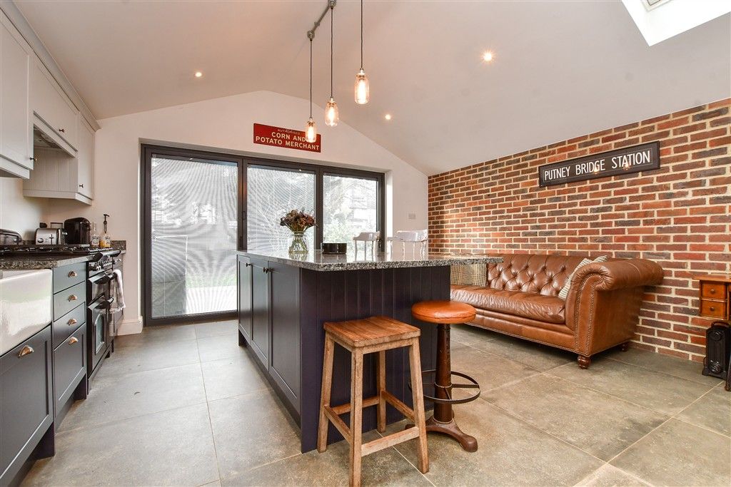 Property photo 1 of 23 Kitchen/Diner