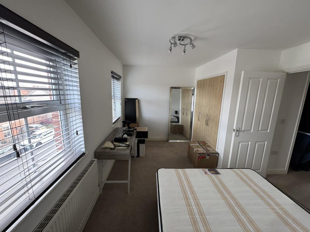 Additional image 10 of 4 bed town house to rentUrquhart Road, Thatcham RG19