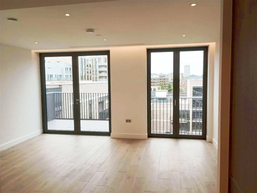 Property photo 3 of 9 Picture No. 16