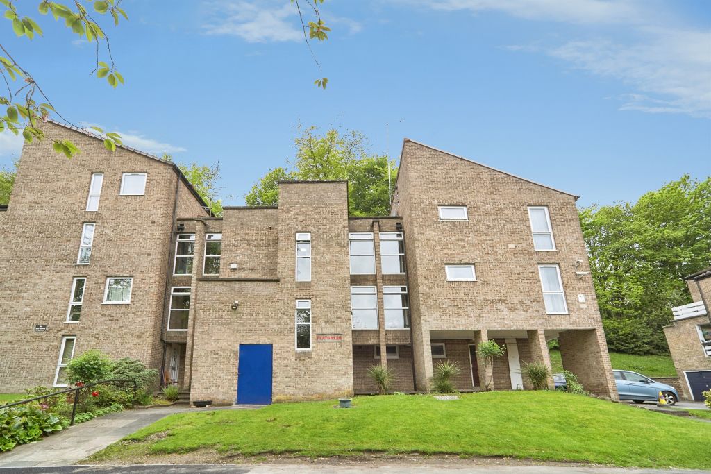 Property photo 1 of 11