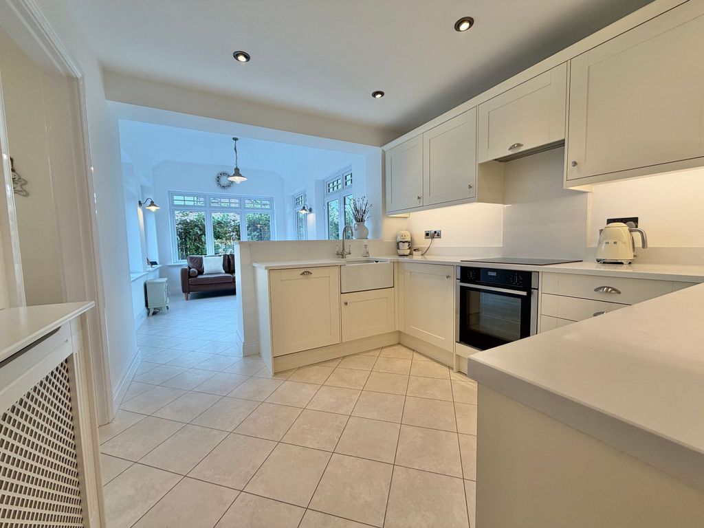 Property photo 2 of 26 Kitchen