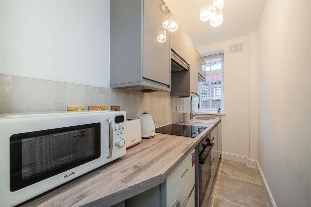 Property photo 3 of 5