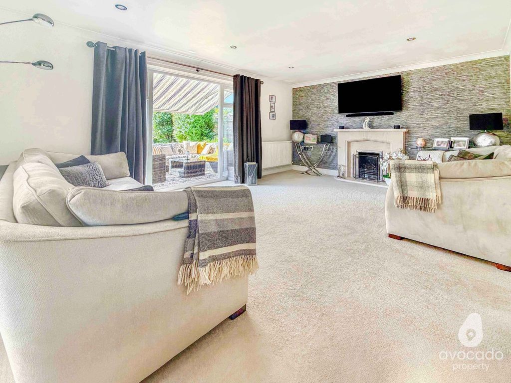 Property photo 3 of 32 5100898